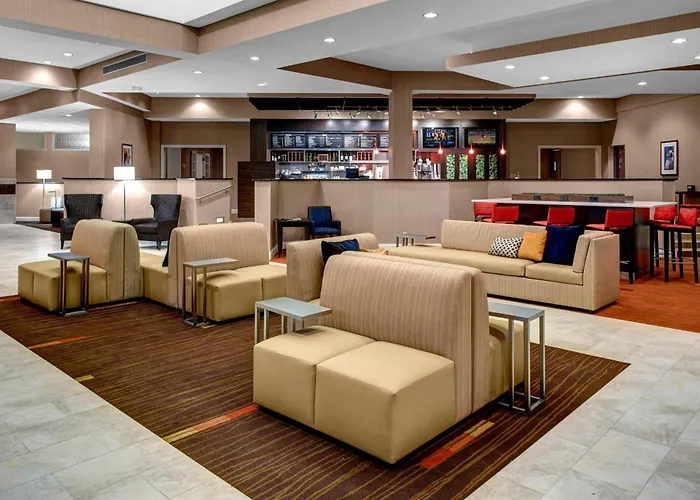 Courtyard By Marriott St. Cloud